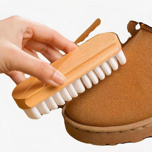 Brosse nettoyante pour chaussures en daim