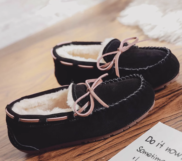 Mocassins en daim fourrés