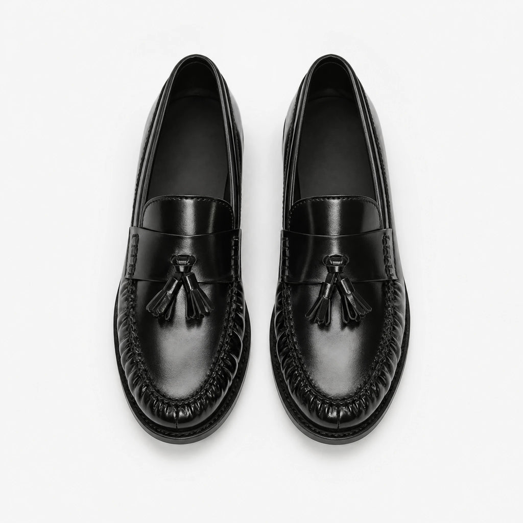 Mocassin à pampilles avec franges et finition brillante - Fond neutre