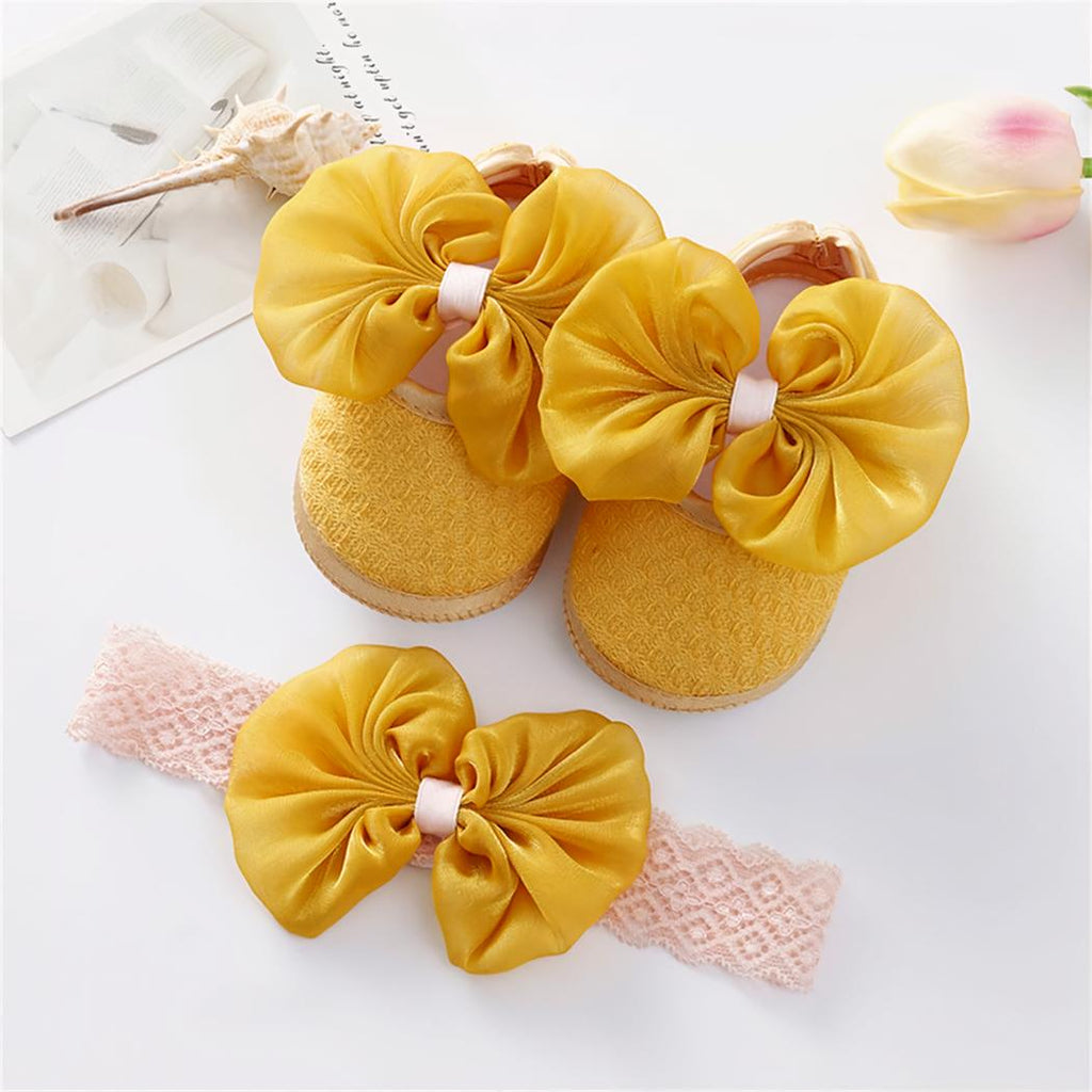 mocassin pour bébé jaune