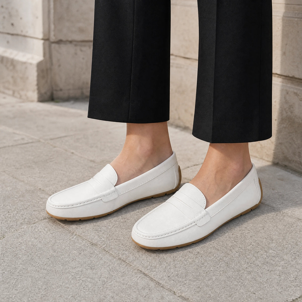 Mocassin Blanc Femme Cuir Mat avec Semelle Crantée - Utilisation du produit
