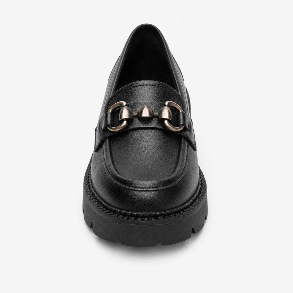 Mocassin Cuir Noir Femme à Plateforme Crantée et Chainette - Fond neutre