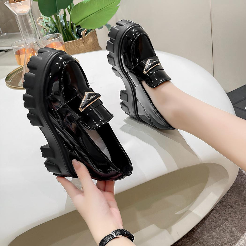 Mocassins compensés en cuir brillant pour femmes