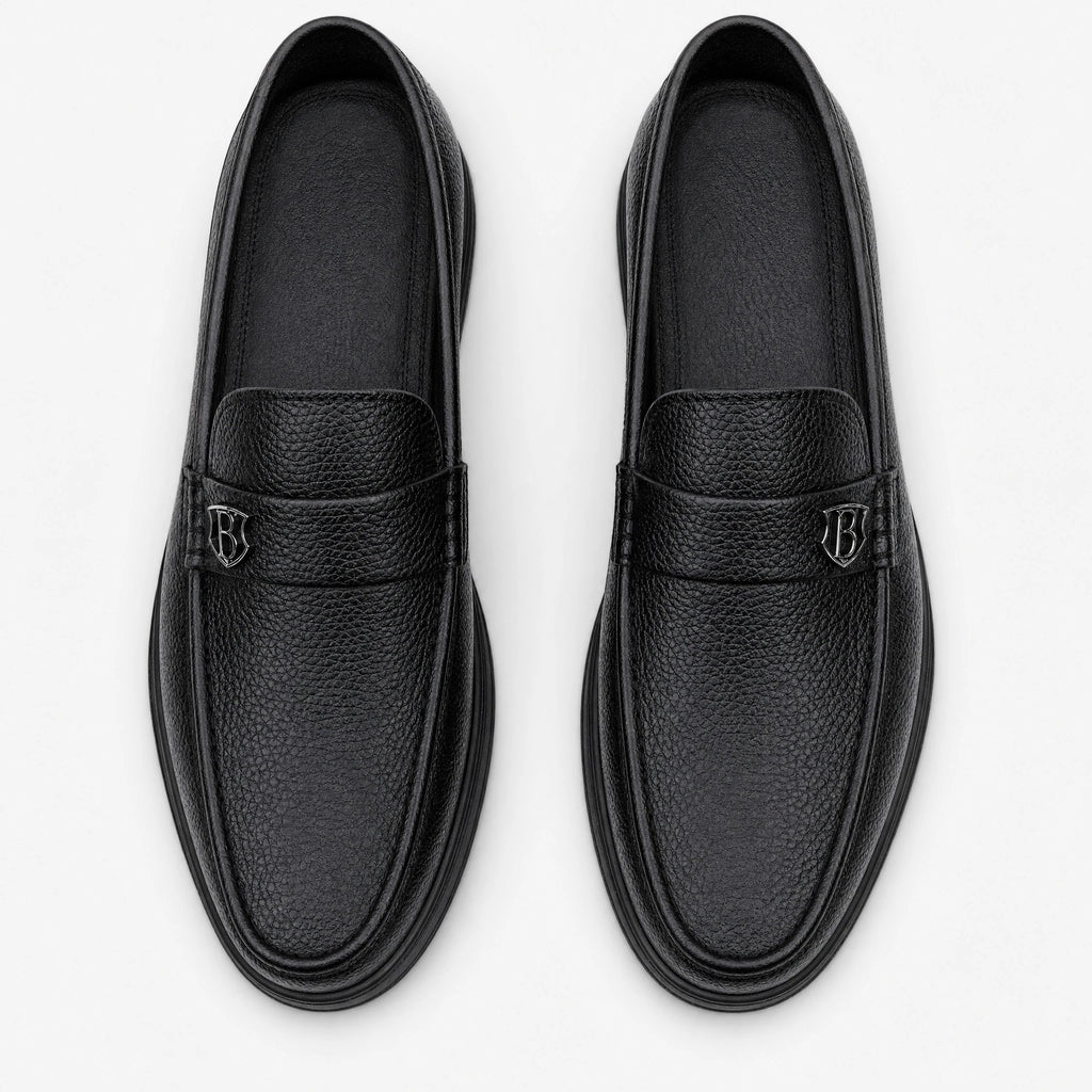 Mocassin homme semelle épaisse en cuir grainé noir - Fond neutre