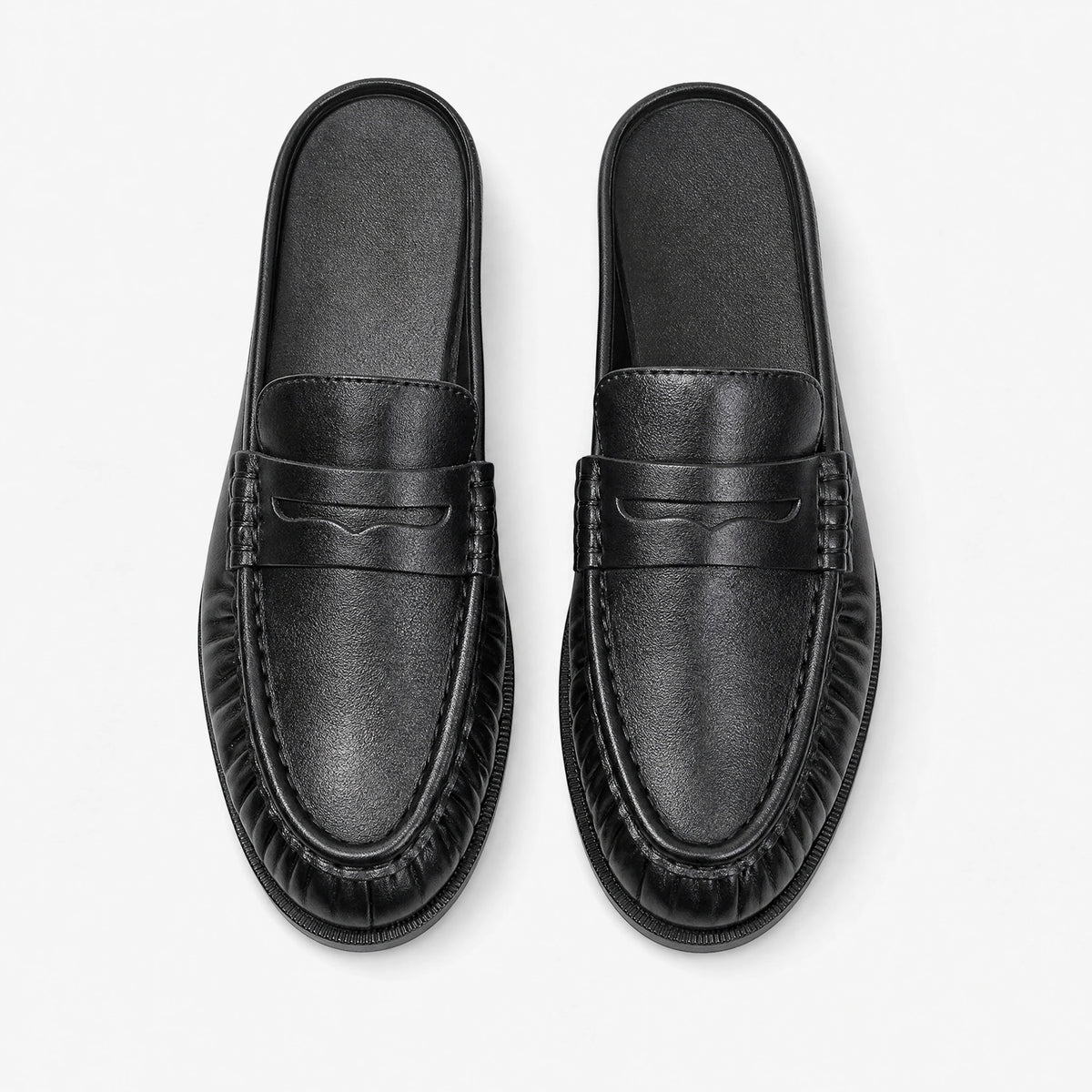 Mocassin mule femme daim plissé à enfiler - Fond neutre