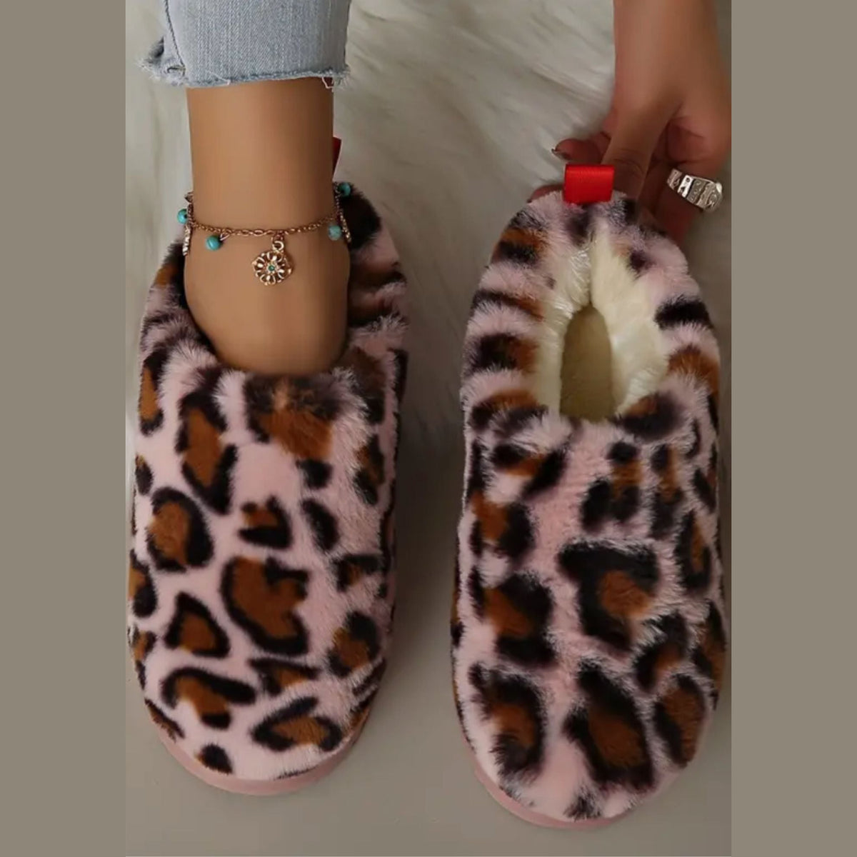 Mocassin mule fourrée léopard à plateforme pour femme