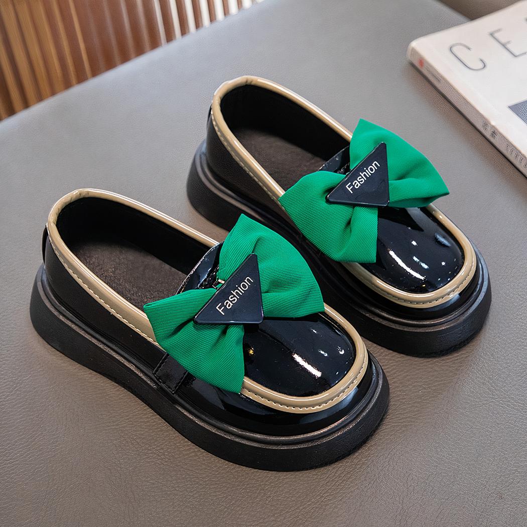 mocassin en cuir noir style britannique pour fille