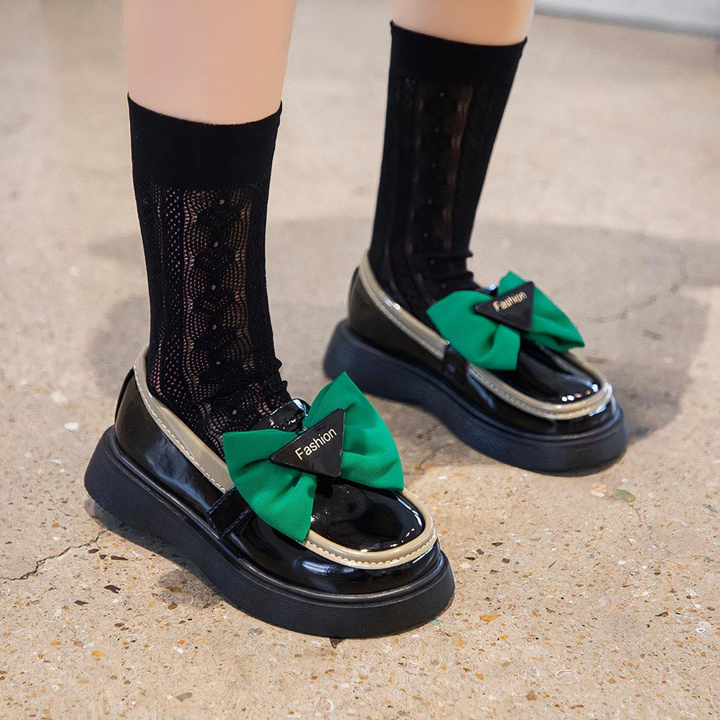 mocassin en cuir porter par une fille