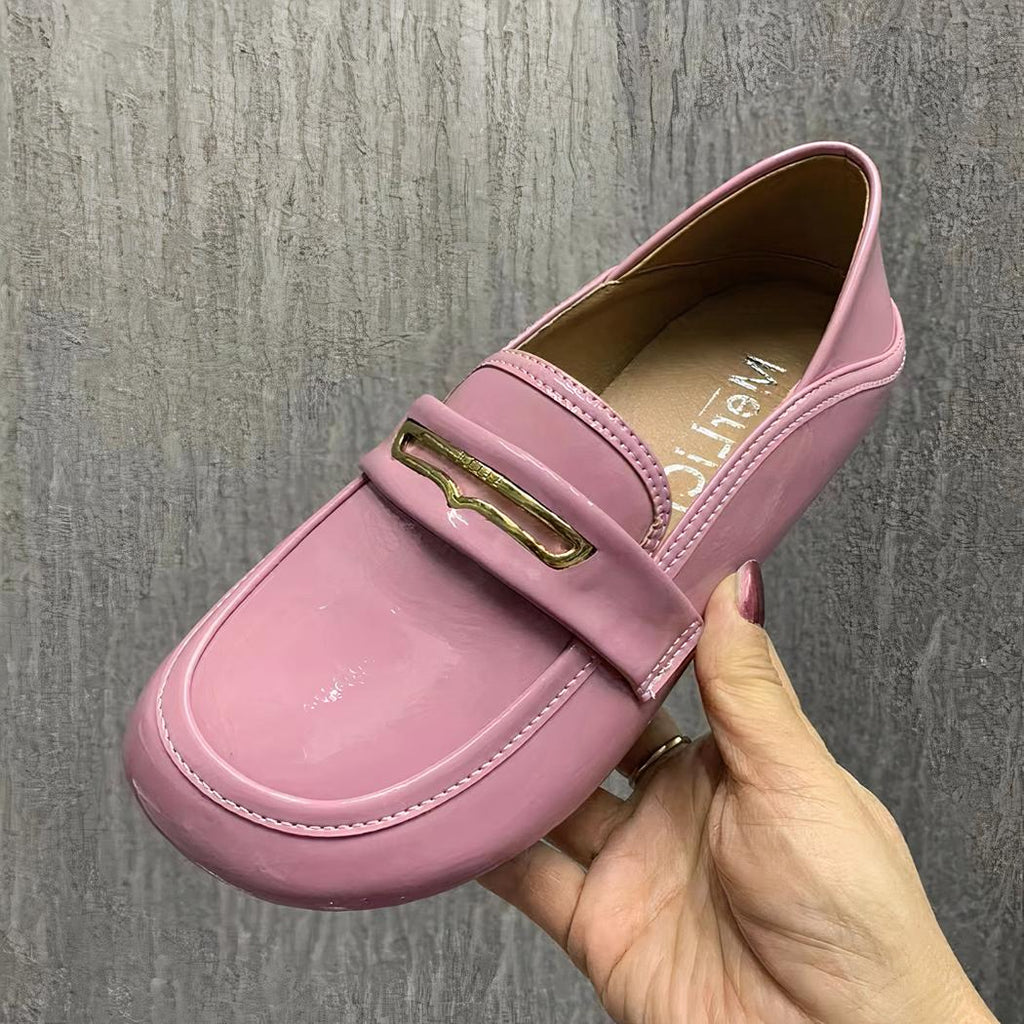 Mocassins à bout rond en cuir verni pour femmes