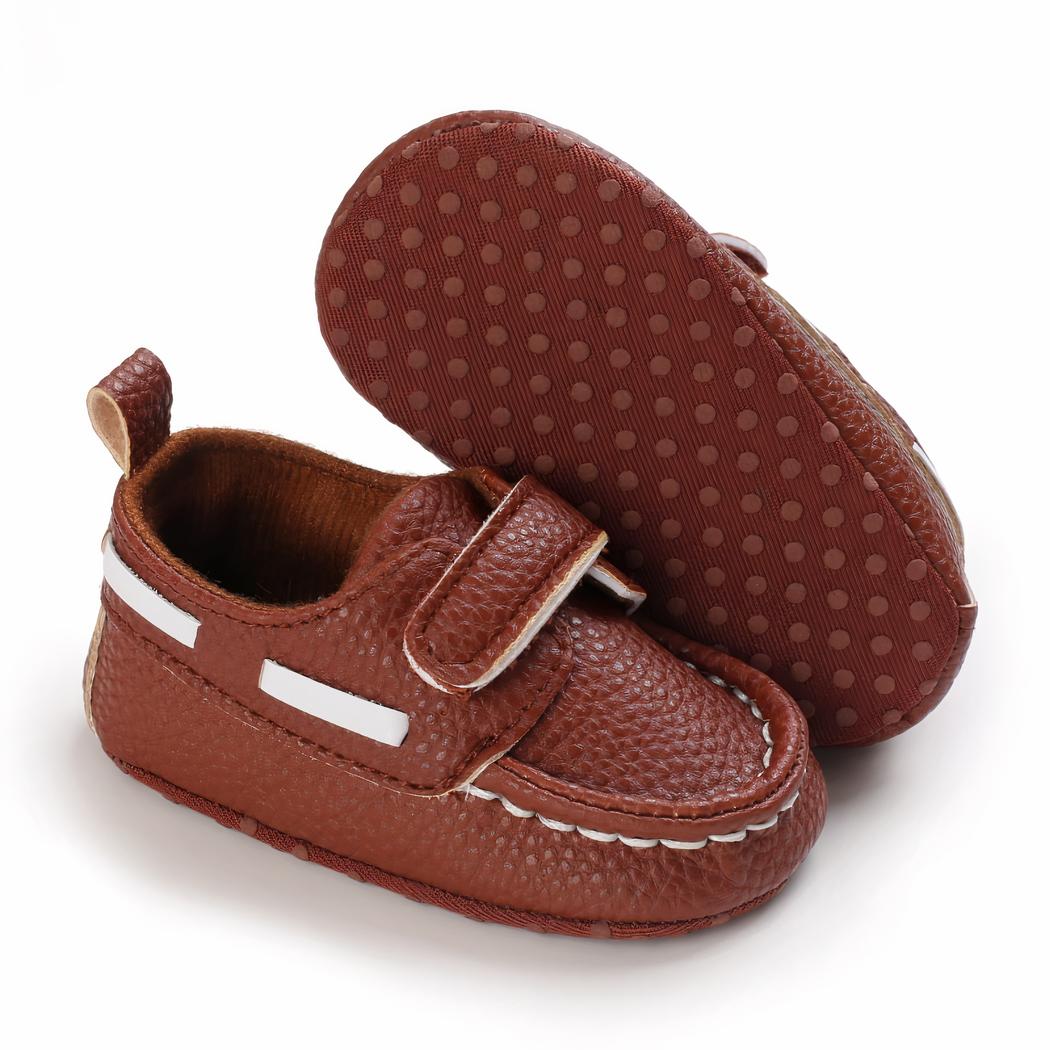 Mocassins à fermeture velcro style bateau pour bébé