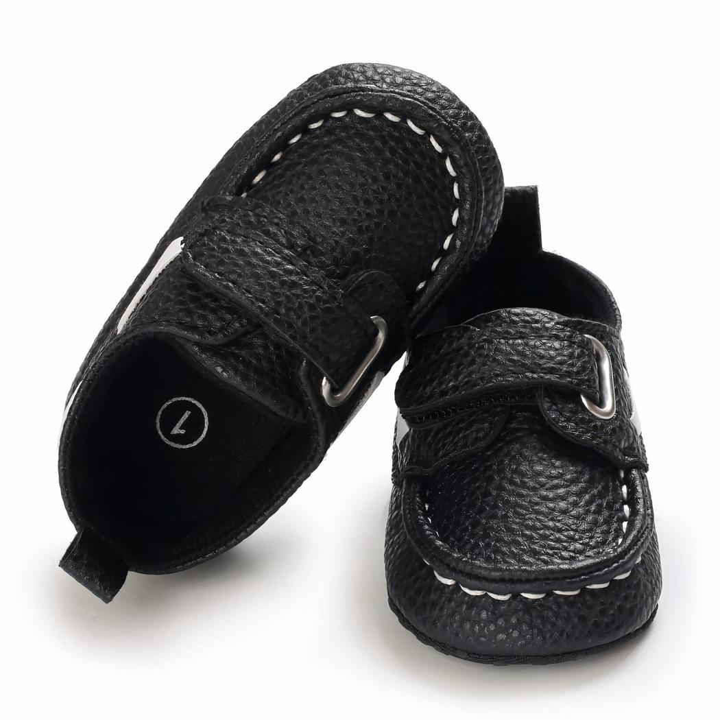 Mocassins à fermeture velcro style bateau pour bébé