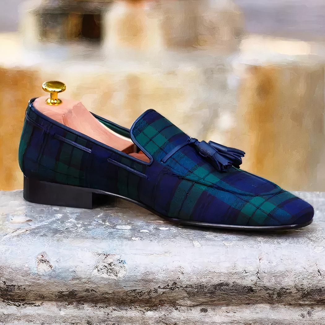 Mocassins à gland à carreaux bleu et vert pour homme