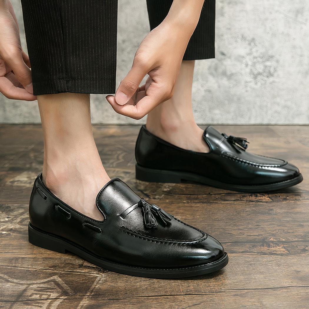 Mocassins à glands classiques en cuir lisse