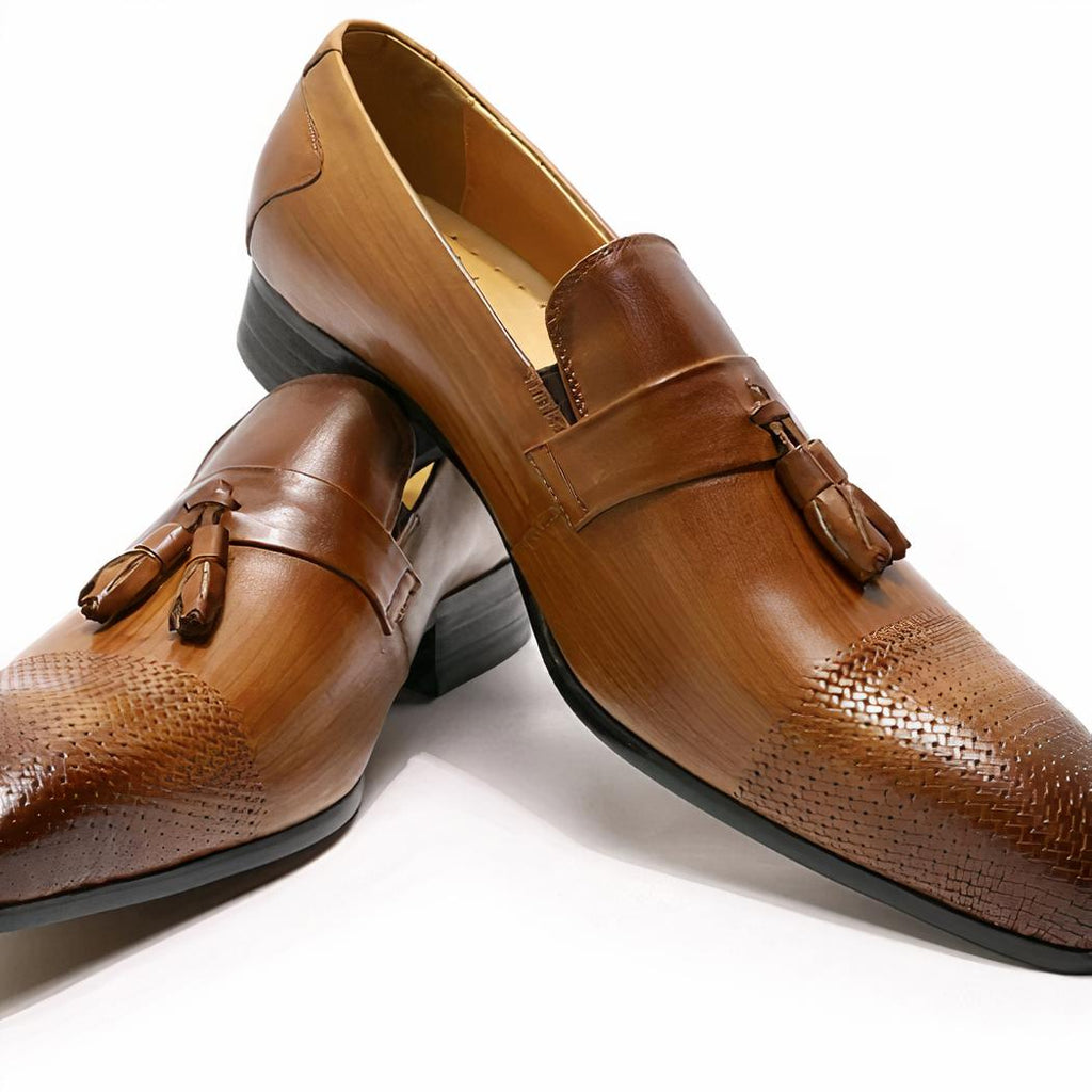 Mocassins à gland en cuir avec un design élégant pour hommes