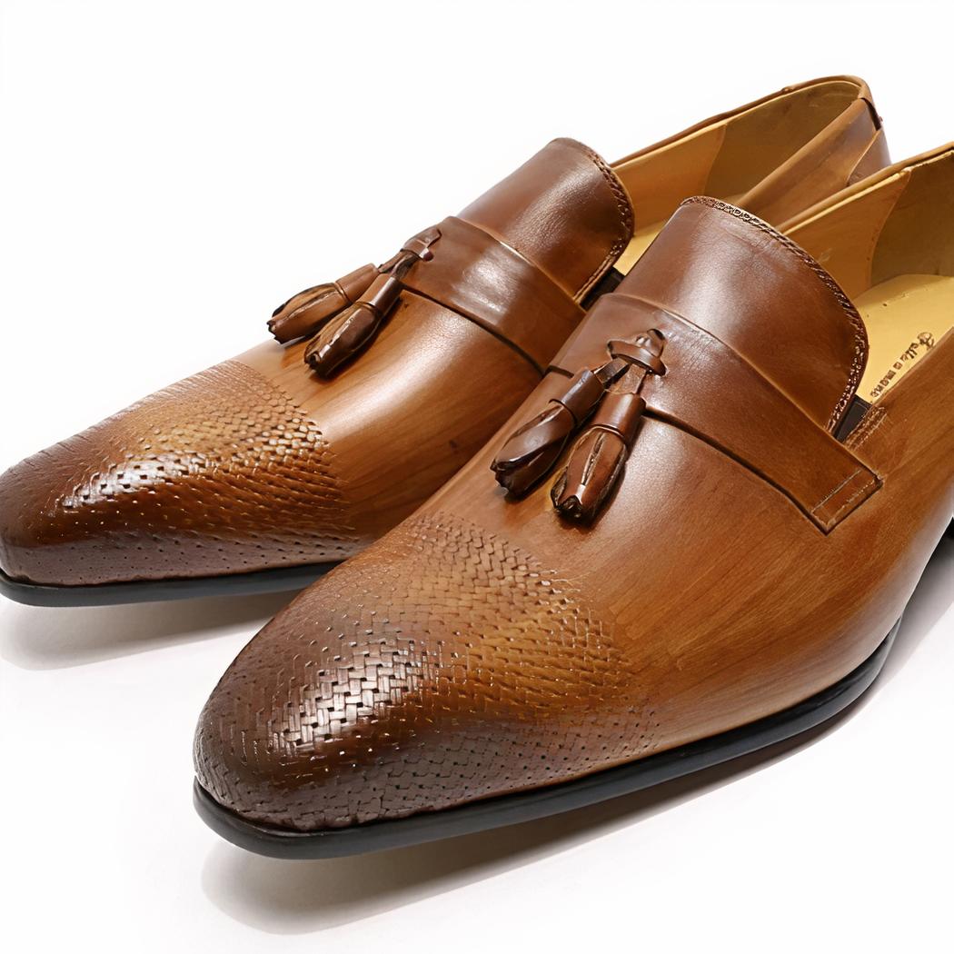 Mocassins à gland en cuir avec un design élégant pour hommes
