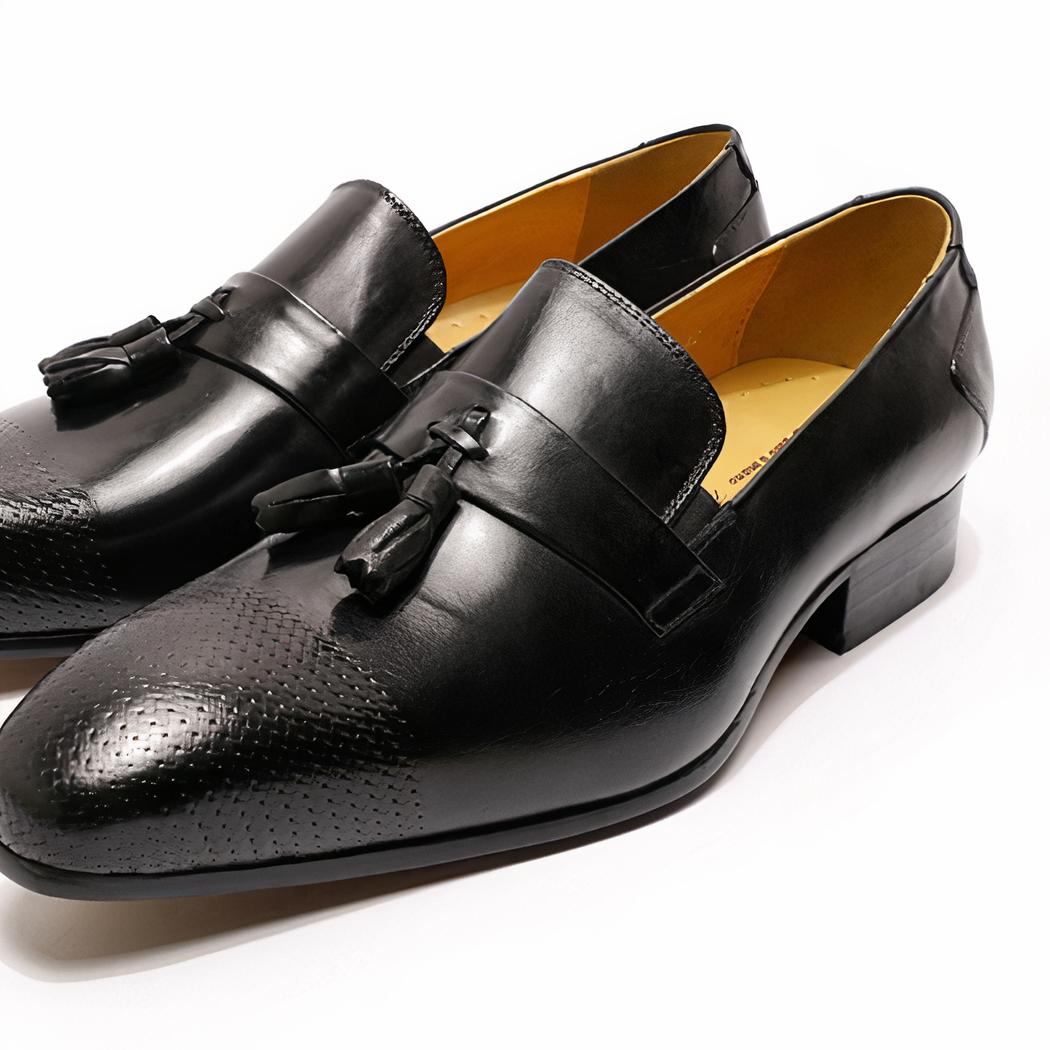 Mocassins à gland en cuir avec un design élégant pour hommes