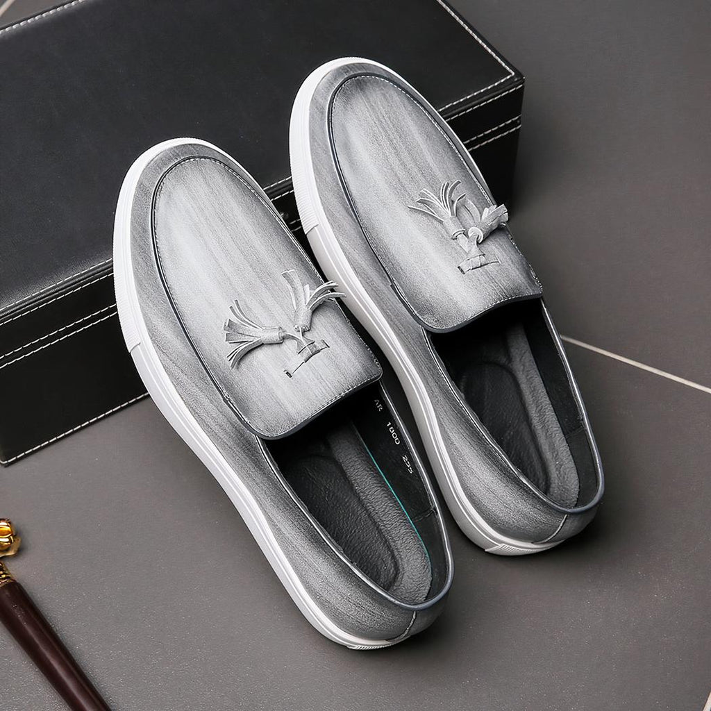 Mocassins à gland en cuir à semelles blanches pour hommes