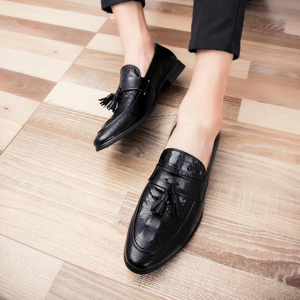 Mocassins à glands effet cuir crocodile