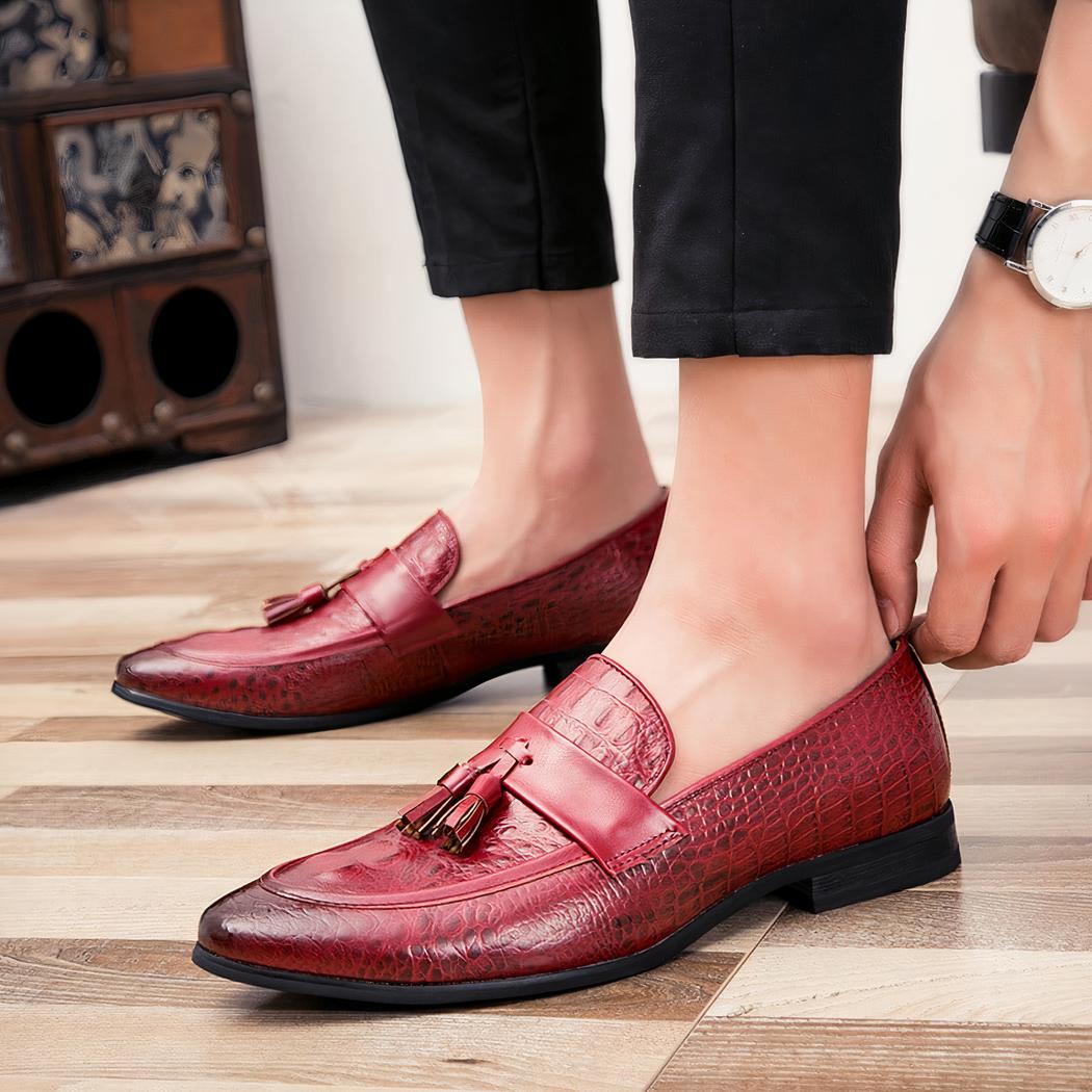 Mocassins à glands effet cuir crocodile
