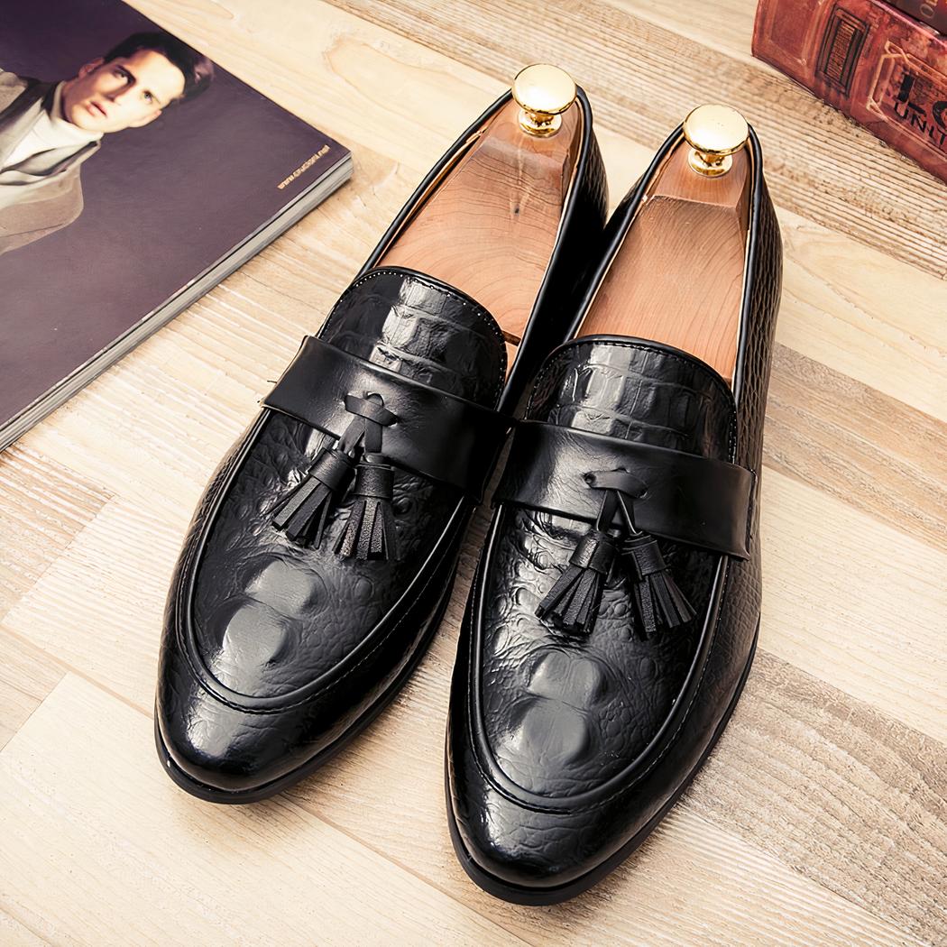 Mocassins à glands effet cuir crocodile