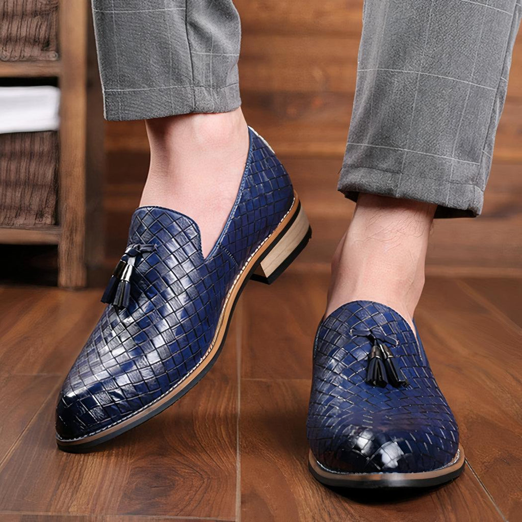 Mocassins à glands en cuir effet tressé