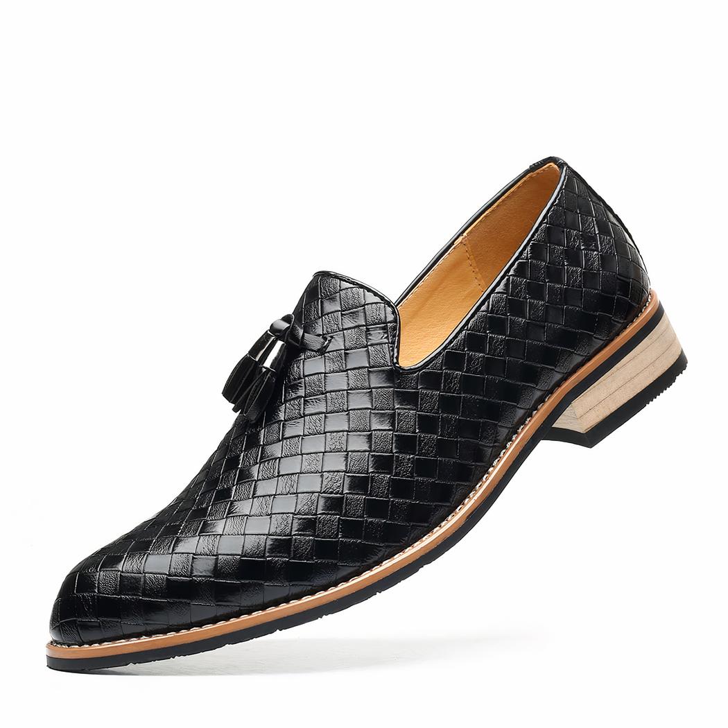Mocassins à glands en cuir effet tressé