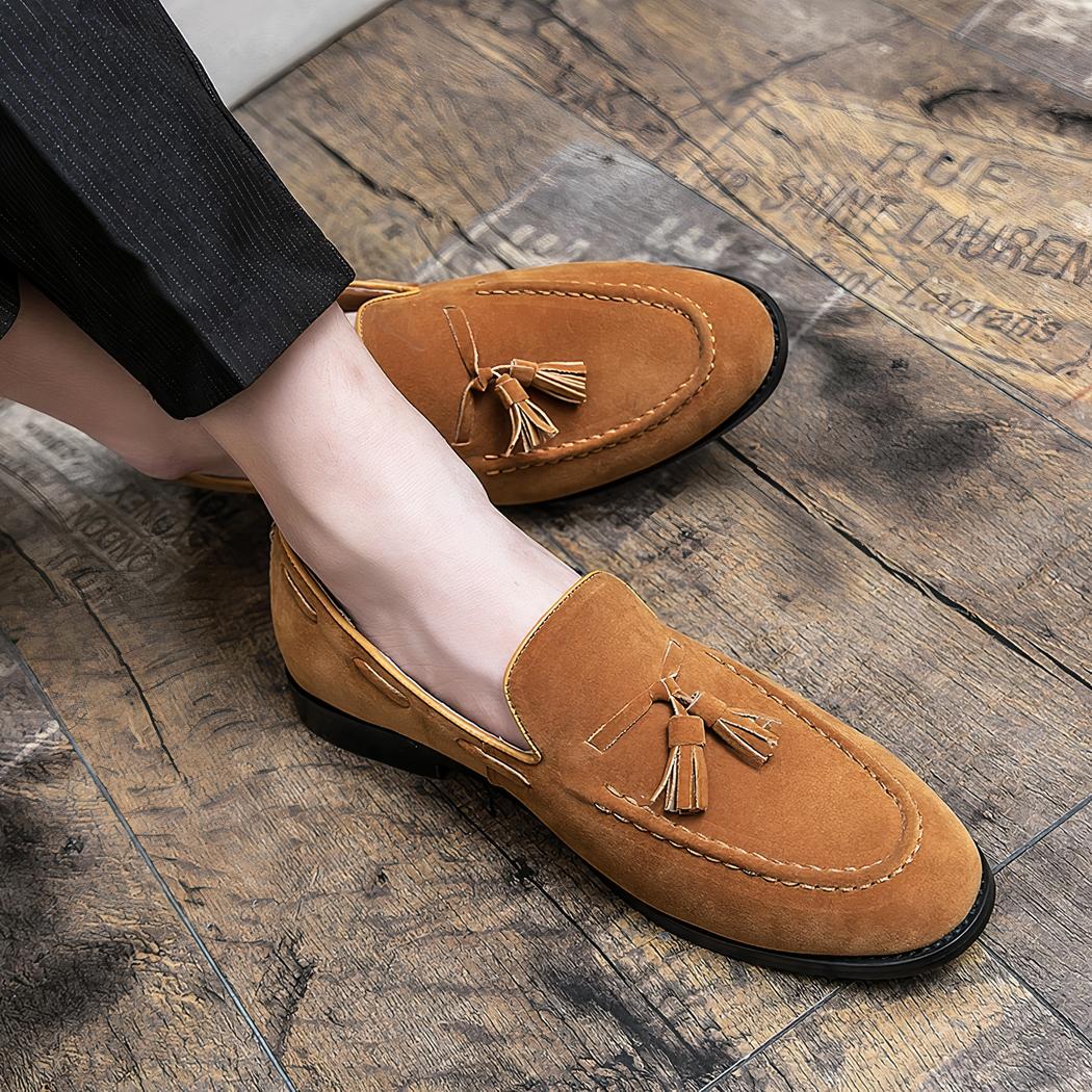 Mocassins à glands effet daim couleur camel
