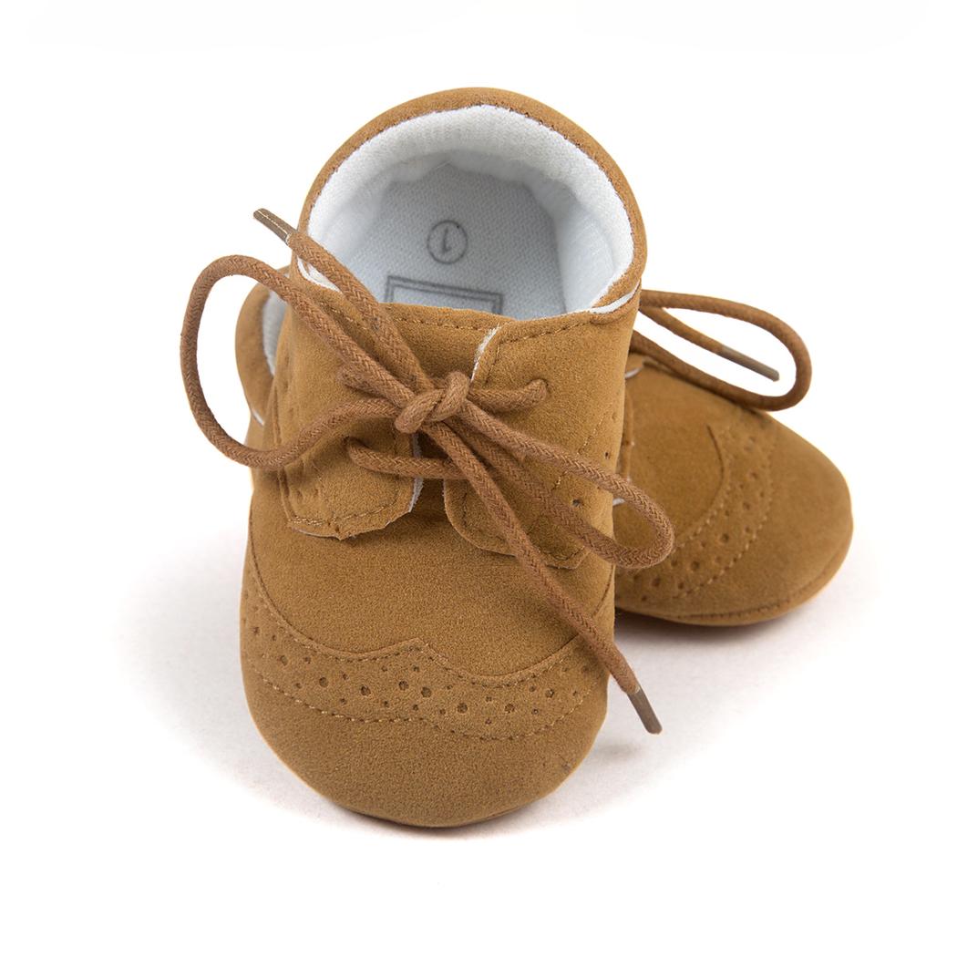 Mocassins à lacets et semelle souple pour bébé garçon