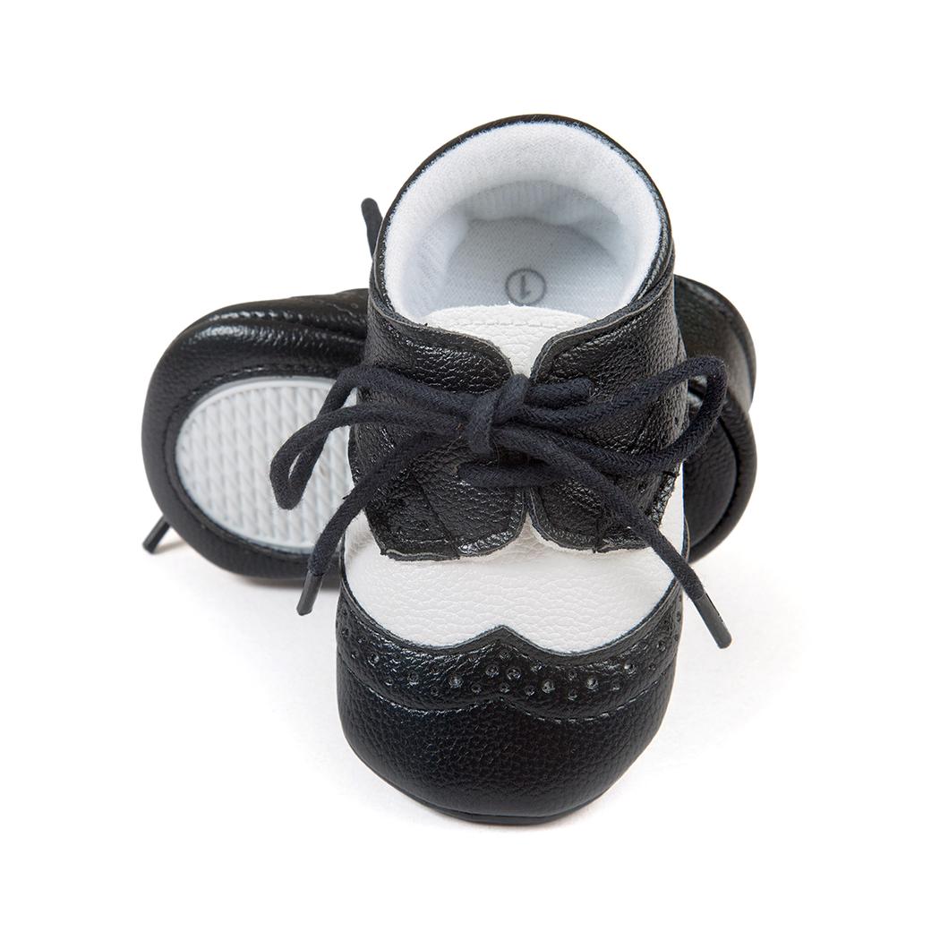 Mocassins à lacets et semelle souple pour bébé garçon