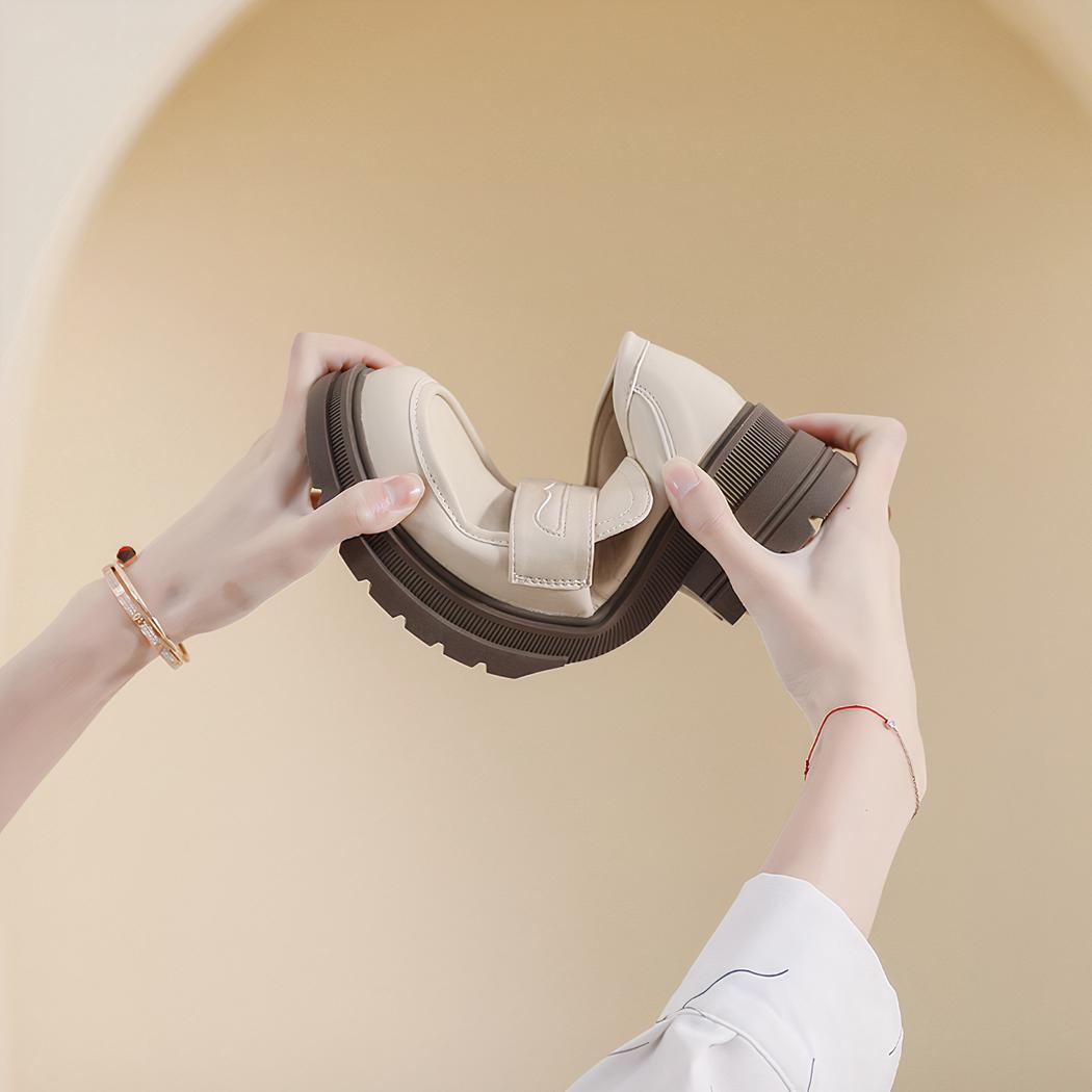 Mocassins à plateforme en cuir beige pour femmes