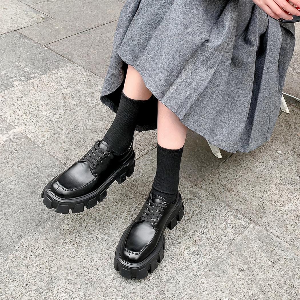 Mocassins à plateforme épaisse style britannique