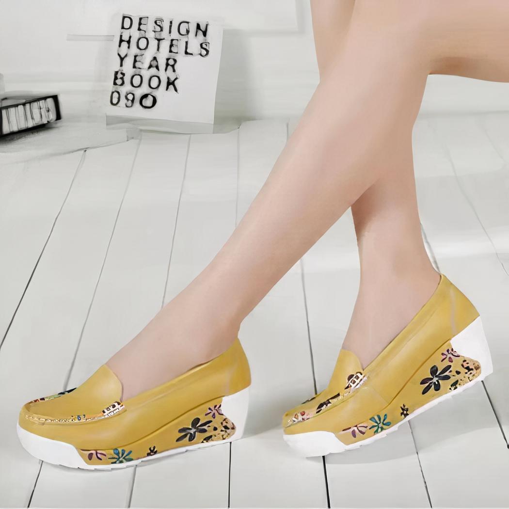 Mocassins à semelles compensées et motifs floraux pour femme