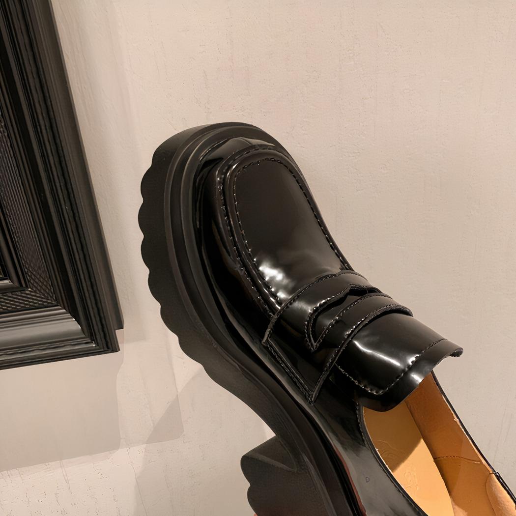 Mocassins à talons en cuir pour femmes