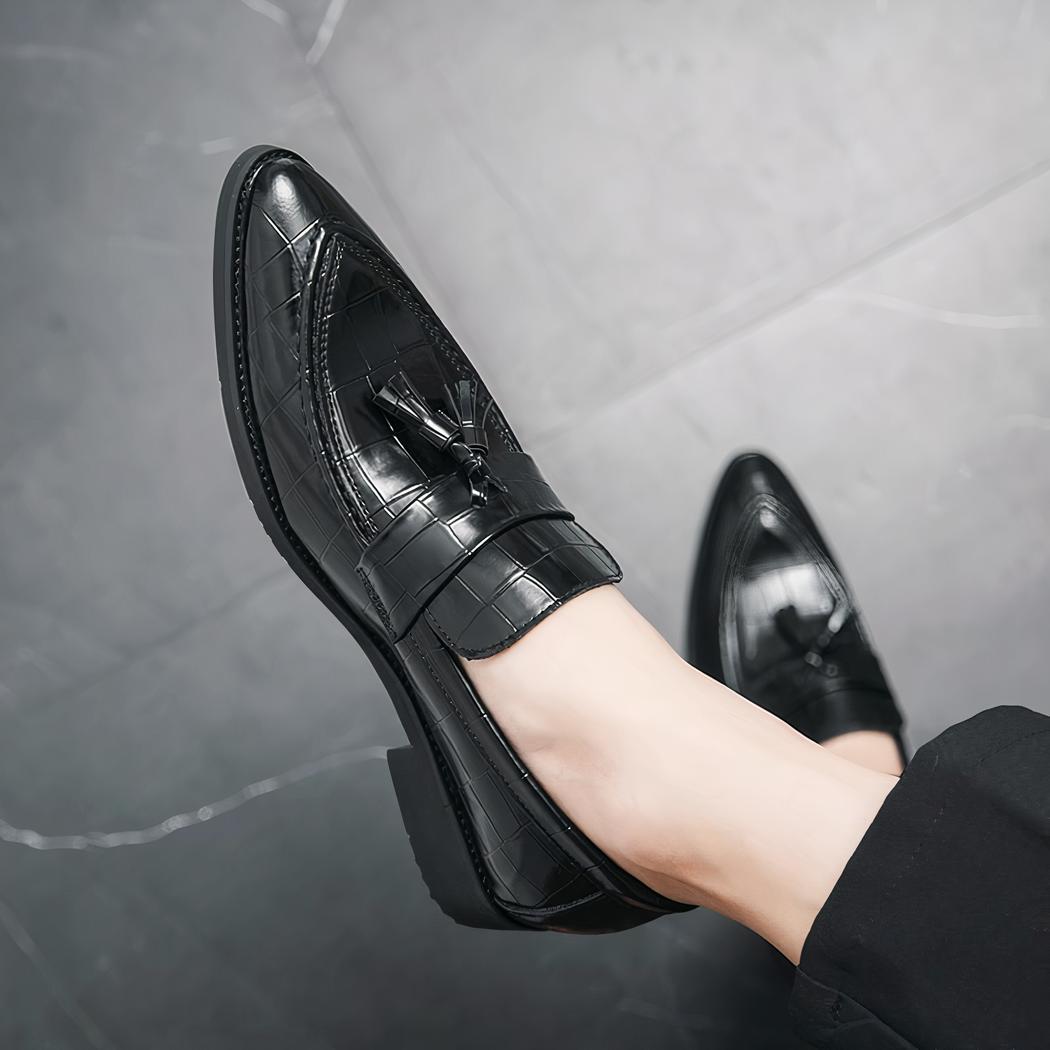 Mocassins à tête pointue à glands pour homme