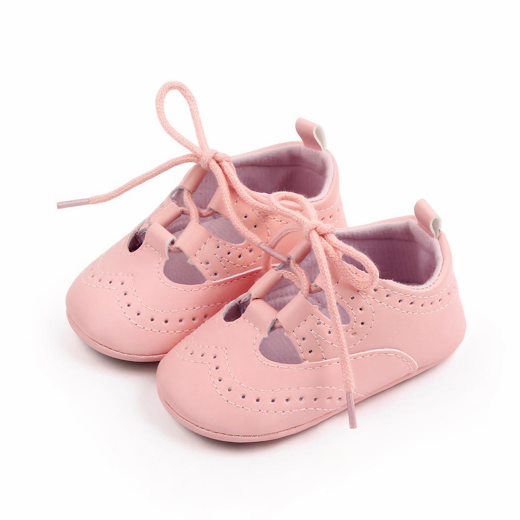 Mocassins ajourés à lacets style baskets pour bébé fille