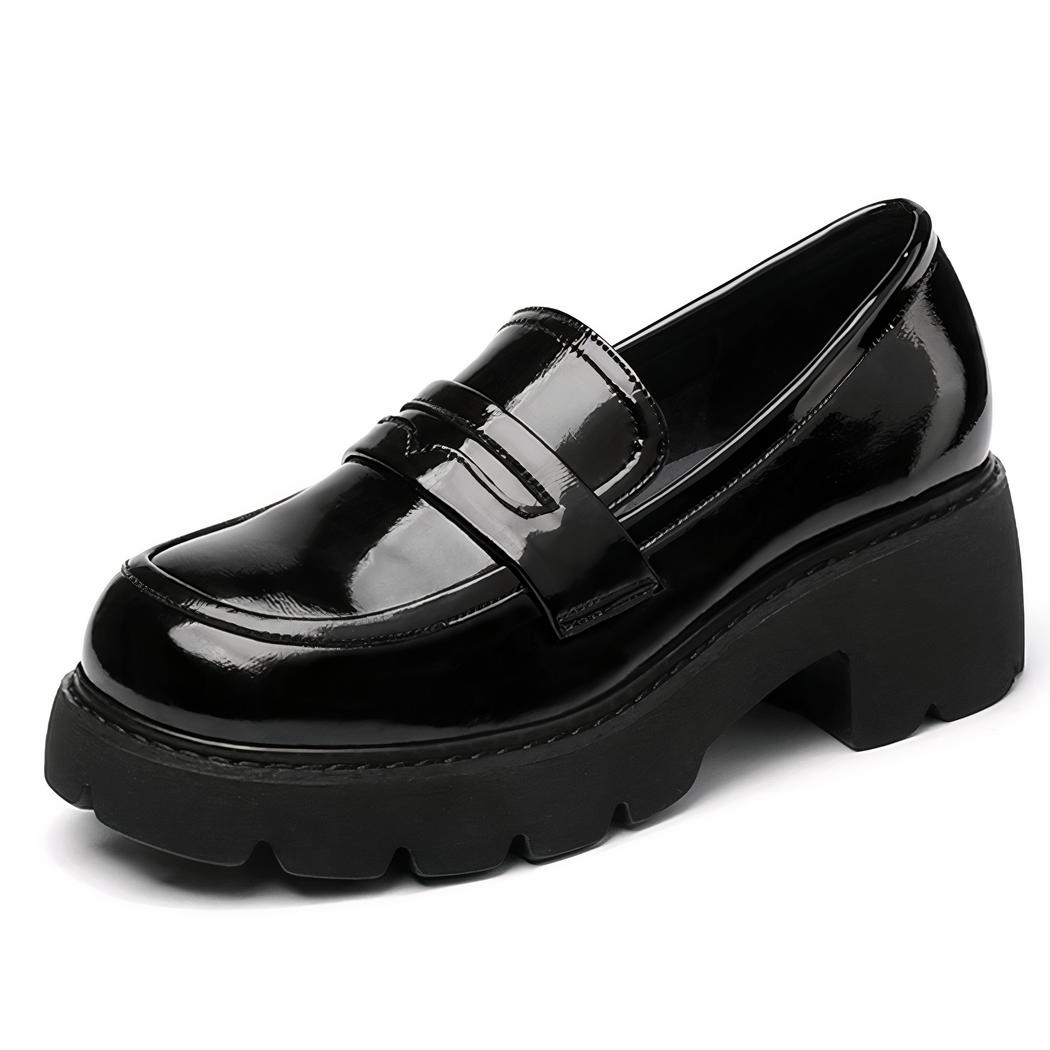 Mocassins aspect cuir vernis à semelle épaisse