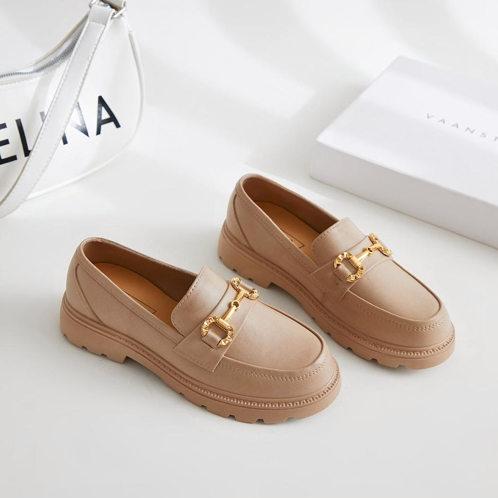 Mocassins femmes avec chaîne dorée