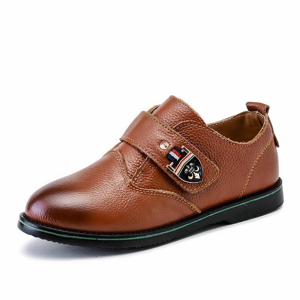 Mocassins classiques en cuir avec un design unique pour garçons