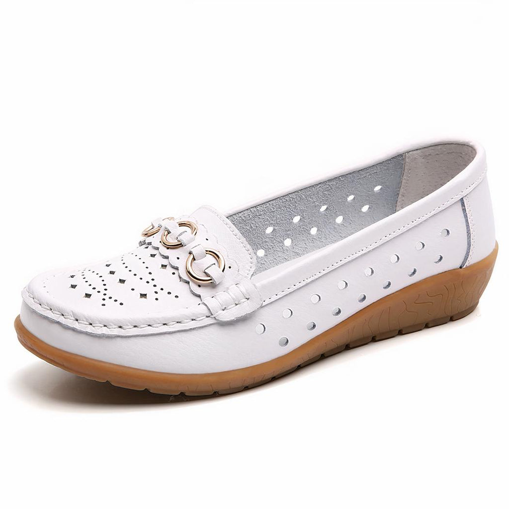 Mocassins compensés ajourés et détails boucles dorées pour femme