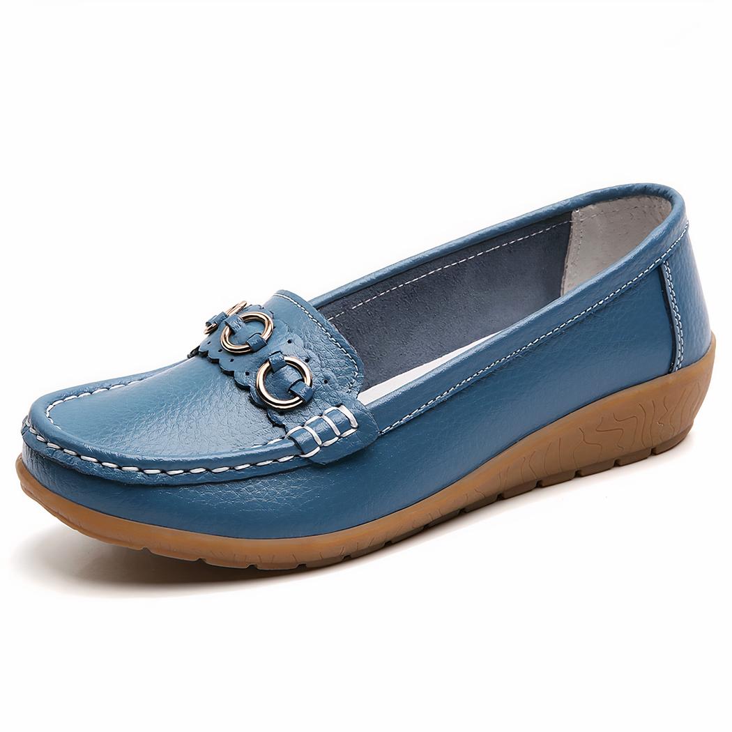 Mocassins compensés avec détails boucles dorées pour femme