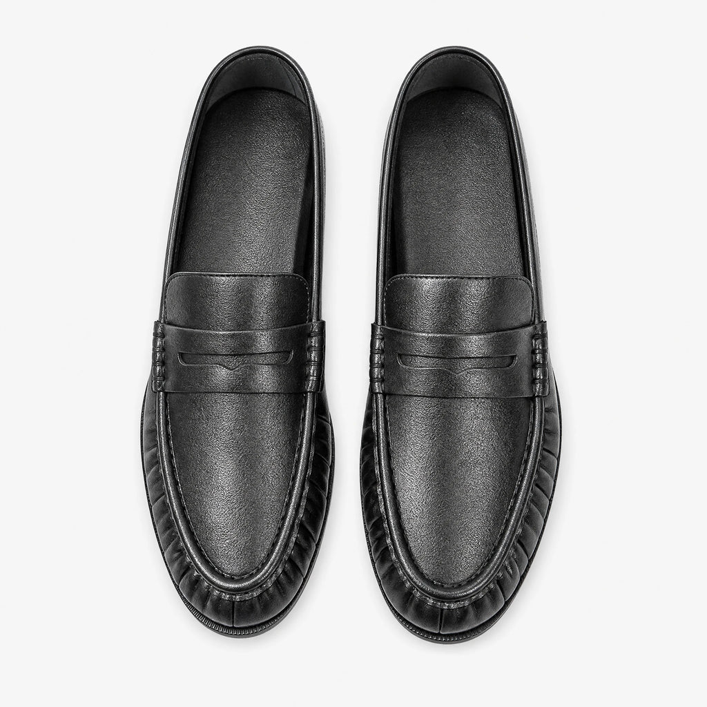 Mocassins croco femme à enfiler, effet plissé autruche - Fond neutre