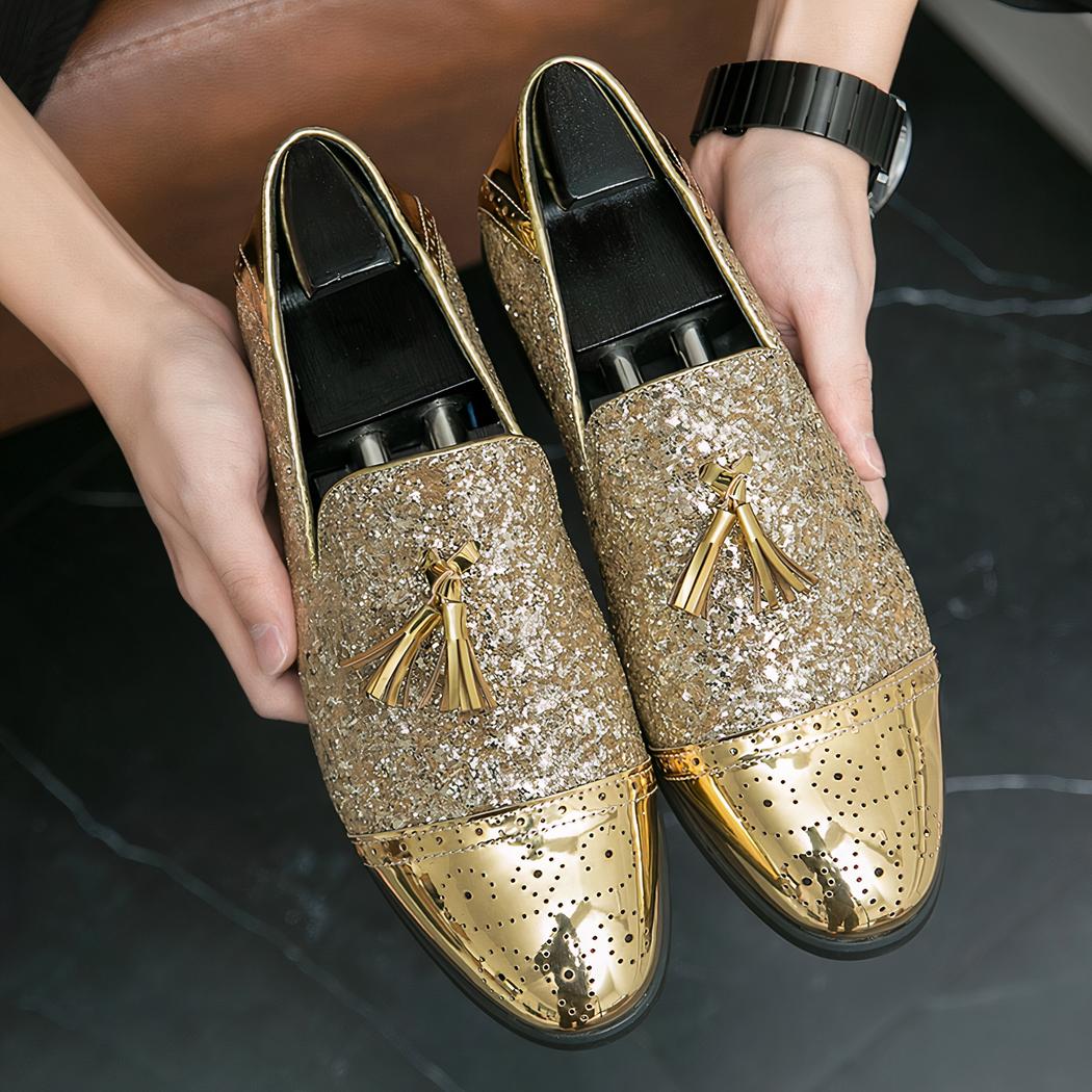 Mocassins de soirée dorés vernis et pailletés