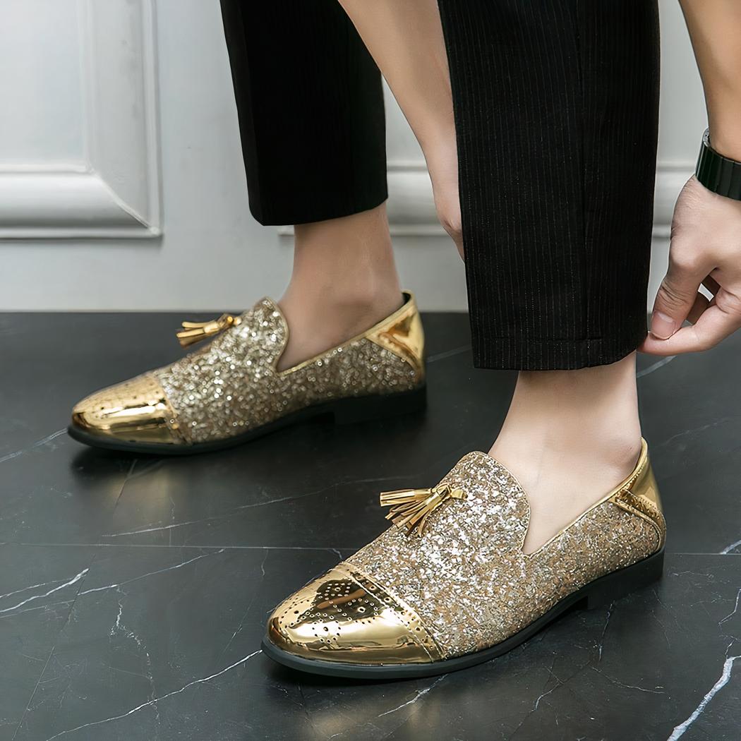 Mocassins de soirée dorés vernis et pailletés