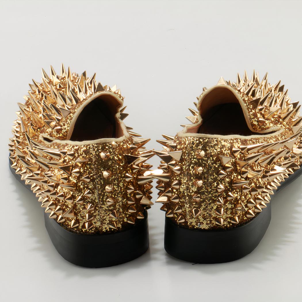 Mocassins dorés à clous pour hommes