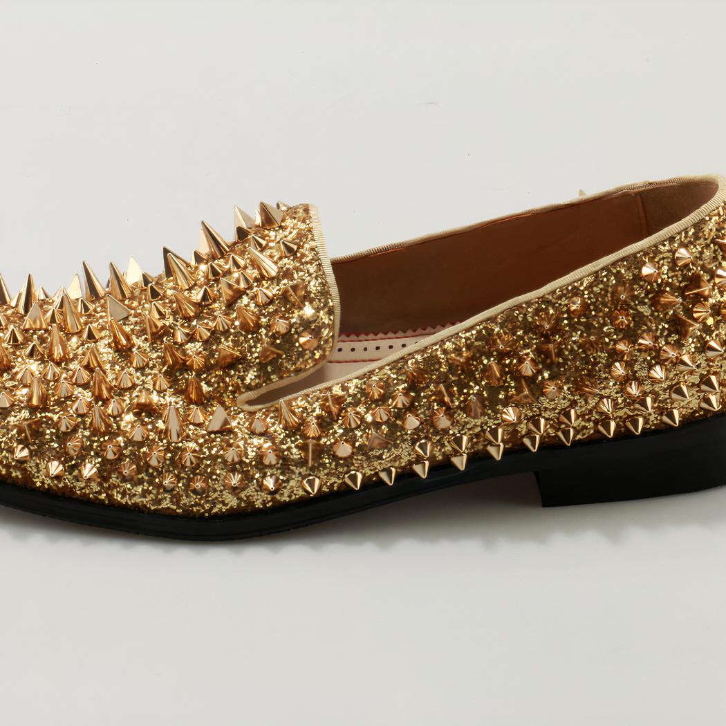Mocassins dorés à clous pour hommes