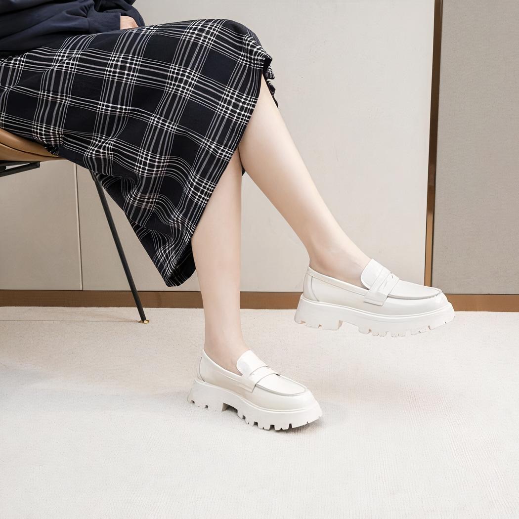Mocassins en cuir lisse à semelle épaisse
