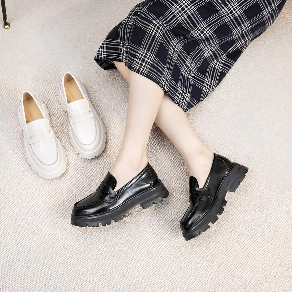 Mocassins en cuir lisse à semelle épaisse