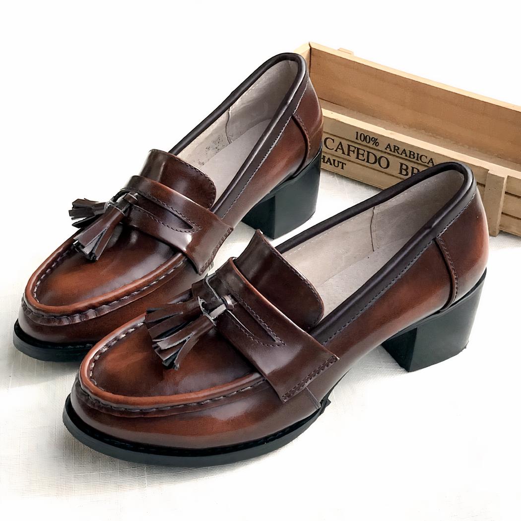 Mocassins en cuir à talon moyen pour femme