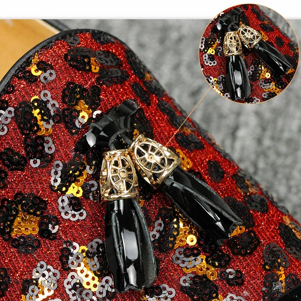 Mocassins vernis à glands et sequins