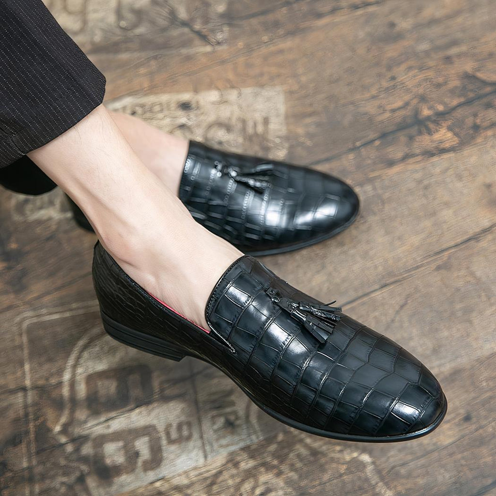 Mocassins en cuir vernis noir effet peau de crocodile